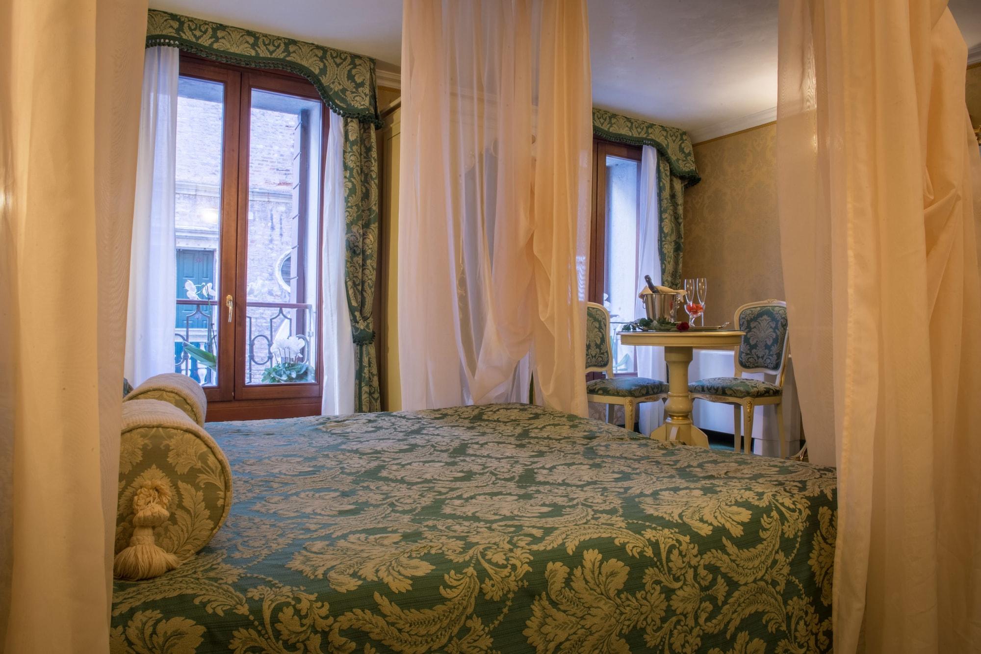 Hotel Becher Venice Exterior photo