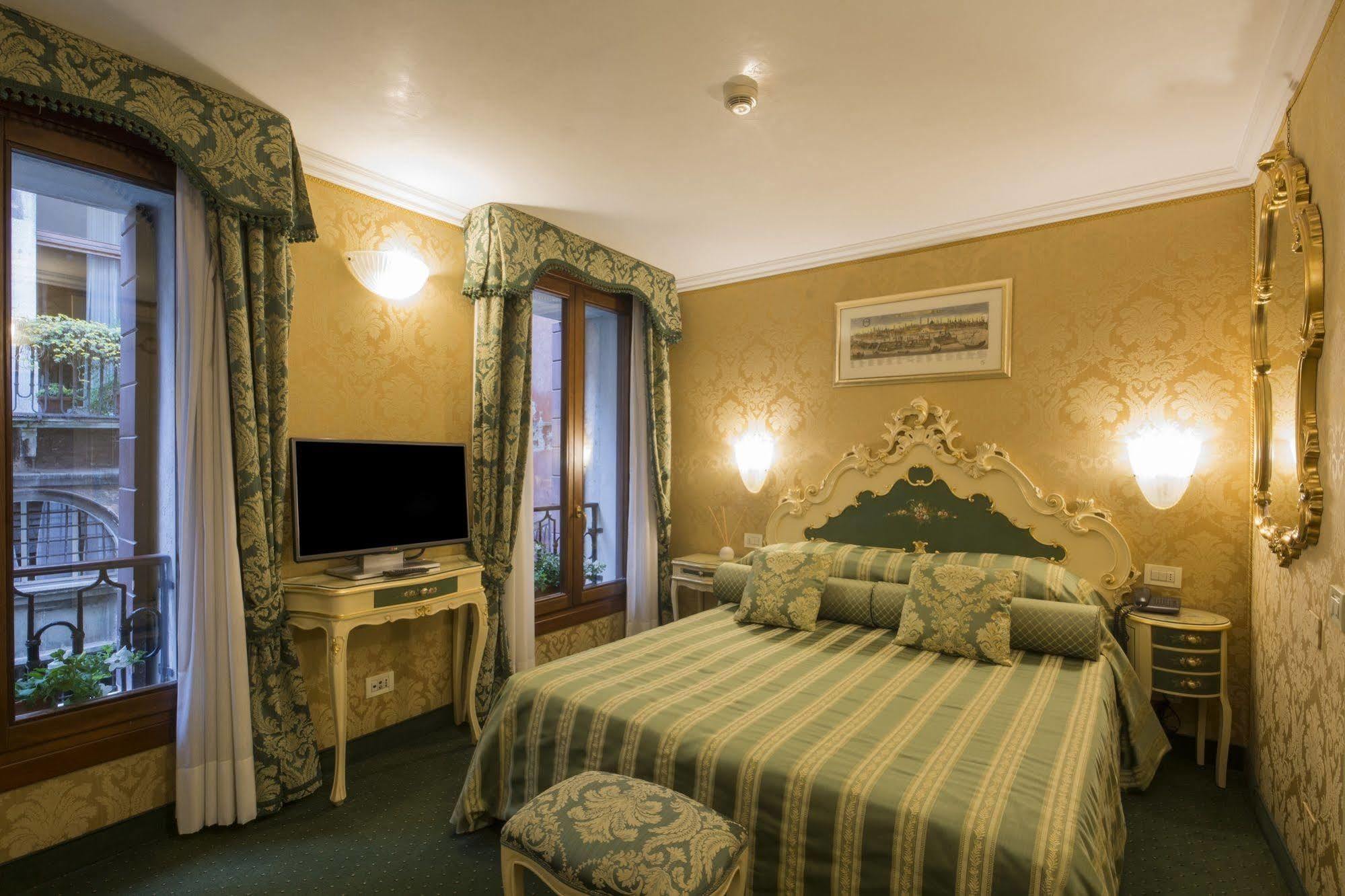 Hotel Becher Venice Exterior photo